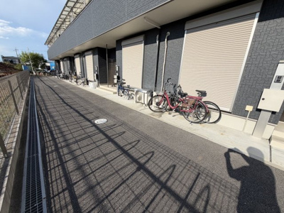 【その他共用部分】 | ワンズテラス草尾 | 駐輪場