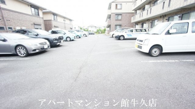 【駐車場】 | グランドセントレア８８８ Ａ・Ｂ