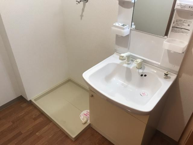 ロワイヤル小倉の洗面所|洗面