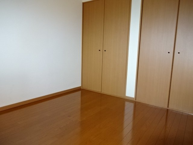 ロワイヤル小倉の内装|洋室