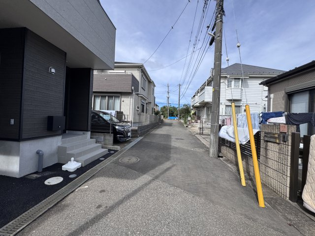 柏市塚崎新築戸建（塚崎第21）の前面道路含む現地写真|北側前面道路