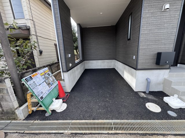 柏市塚崎新築戸建（塚崎第21）の駐車場|愛車に優しいビルトインガレージ