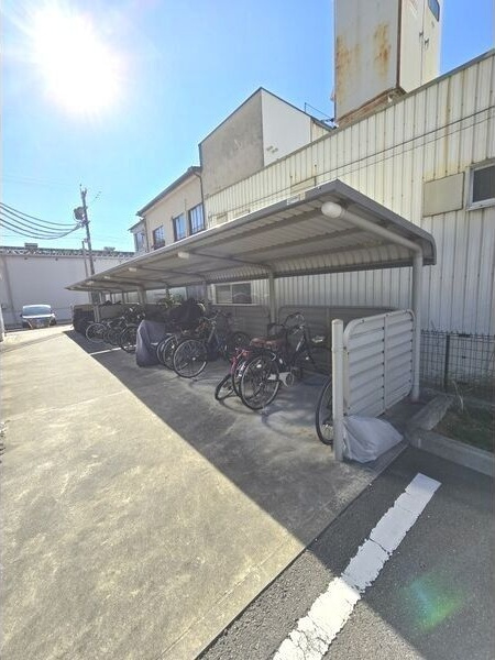 ラディナスティアの駐車場