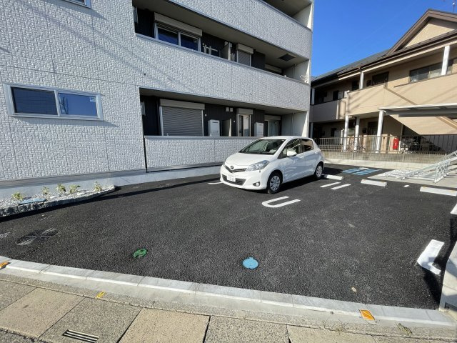 Lilas Beautの駐車場
