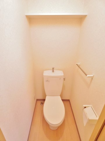 アドミラブールのトイレ|同仕様写真