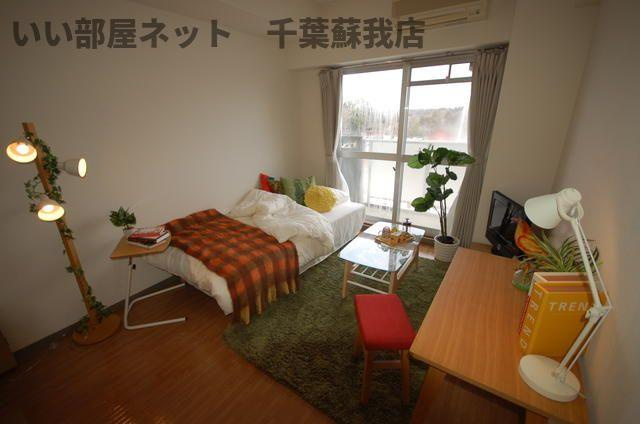 芝コーポ三号館の居間・リビング|ゆったりとした居間です