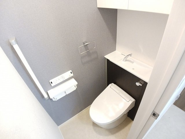 パークサイド小倉東Ⅱのトイレ|ゆったりとした空間のトイレです