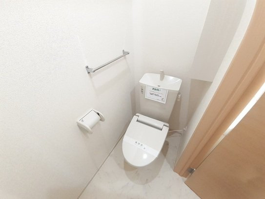 ネオガーデン朽網東Ⅱのトイレ|清潔感のあるトイレです