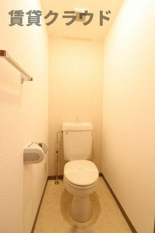 芝コーポ三号館のトイレ|シンプルで使いやすいトイレです