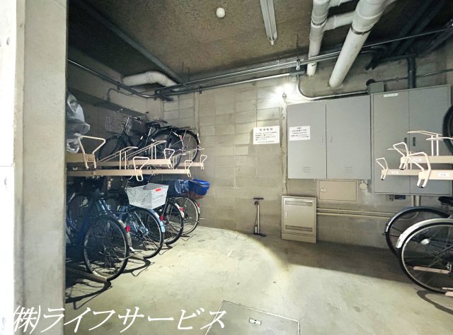 【駐輪場】 | ベルデフラッツ新大阪 | 駐輪場