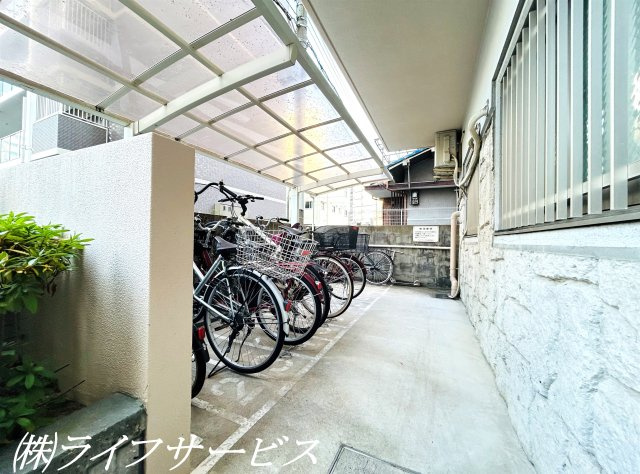 【駐輪場】 | ベルデフラッツ新大阪 | 駐輪場
