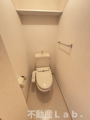 ロイヤルガーデン　A棟のトイレ|※同型タイプのお写真です。