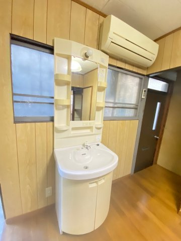【独立洗面台】 | 泉が丘3丁目テラスハウス | ☆神戸市垂水区　泉が丘テラスハウス☆