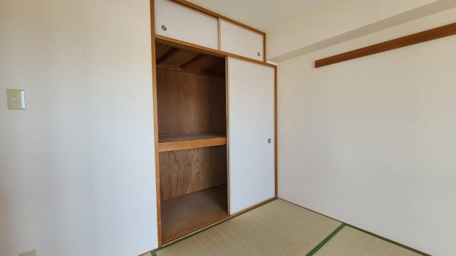 【収納】 | パレ清水が丘 | 同建物別部屋参考写真☆神戸市垂水区　パレ清水ヶ丘　賃貸☆