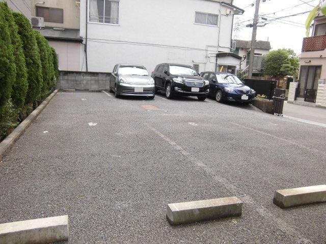 ＫＺ本八幡ステートメントの駐車場|★敷地内駐車場★