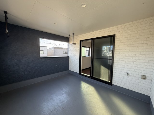 泉佐野市羽倉崎上町3丁目戸建のバルコニー