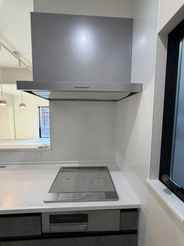 泉佐野市羽倉崎上町3丁目戸建のキッチン|IHコンロ（都市ガス）