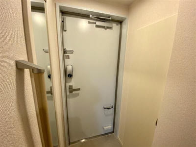 【玄関】 | クレイノコルノ