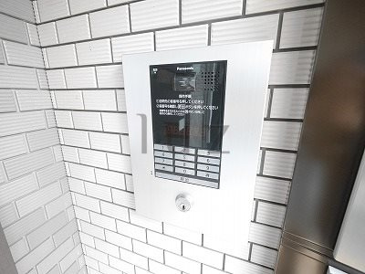 ラシーネ磯子のセキュリティ|オートロック完備で女性も安心のセキュリティ！