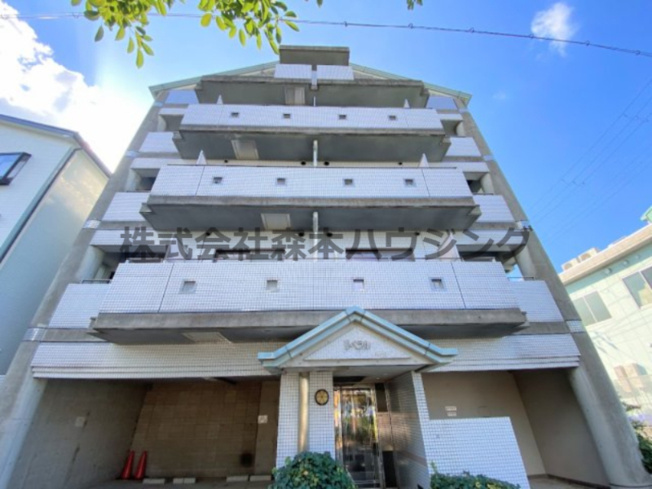 【外観】 | 　リベラルマンション | 外観は落ち着いています
