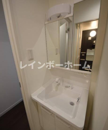 LE・ZINDÉ の洗面所