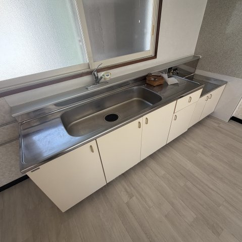 白老郡白老町萩野312-82戸建のキッチン
