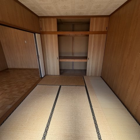 白老郡白老町萩野312-82戸建の居間・リビング