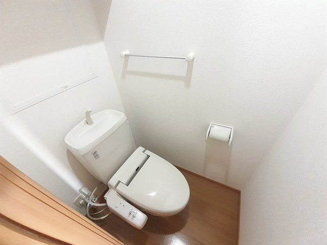 Ｔ’ｓ　ＣＵＢＥ　ＺＥＲＯのトイレ