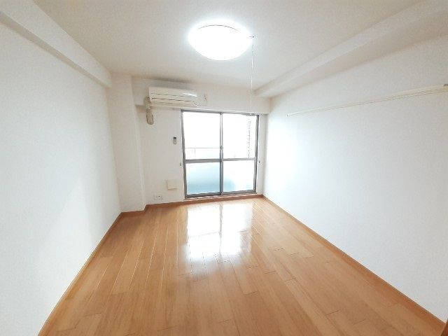 Ｔ’ｓ　ＣＵＢＥ　ＺＥＲＯの居間・リビング