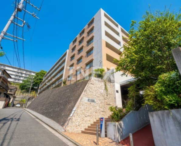 ＣＡＳＳＩＡ横濱ガーデン山の外観