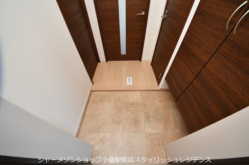 ｍａｌｖａｒｏｓａの玄関