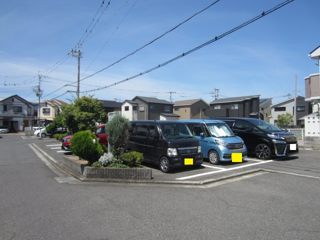 【駐車場】