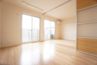 【居間・リビング】 | D-ROOM West | ※同物件・反転タイプの写真です