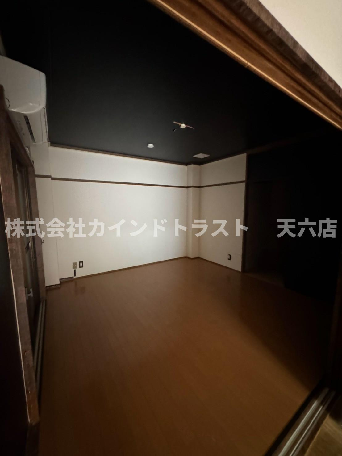 大阪市北区豊崎６丁目の一戸建ての居間・リビング|おしゃれなリビングです