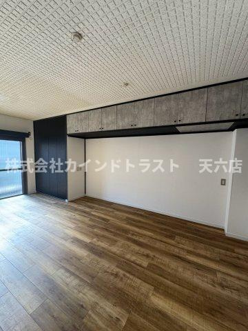 大阪市北区豊崎６丁目の一戸建ての内装|内装は落ち着いています