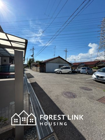 高見の里2　戸建の前面道路含む現地写真