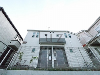 フィオーレ三ツ沢の外観
