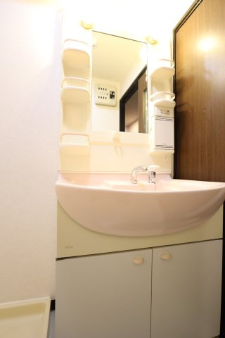 ライオンズマンション姫路東今宿の独立洗面台|独立洗面台