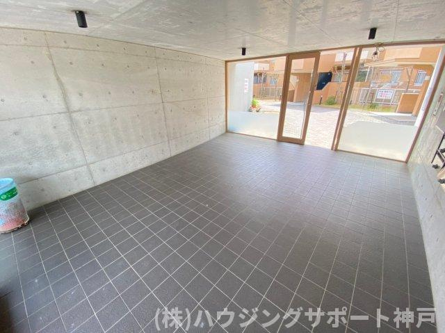 メルヴェーユ桃山台のロビー
