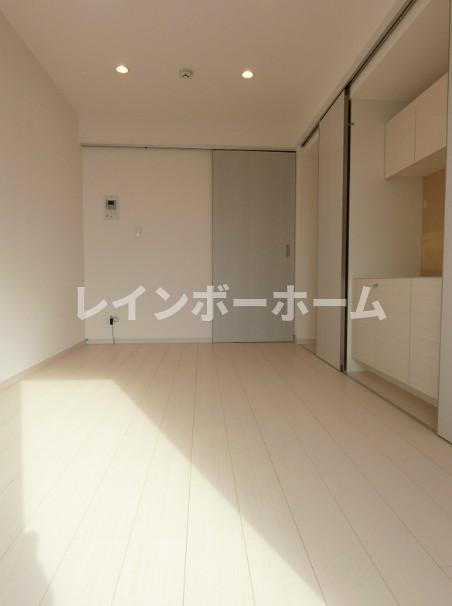 リブリ・エスアイエム　仲介手数料（賃料の1.10ヵ月）の50％OFF対象物件！の居間・リビング|ゆったりとしたリビングです