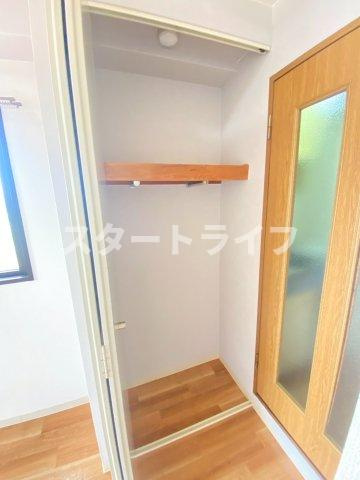 大阪市淀川区西中島１丁目の賃貸マンションの収納