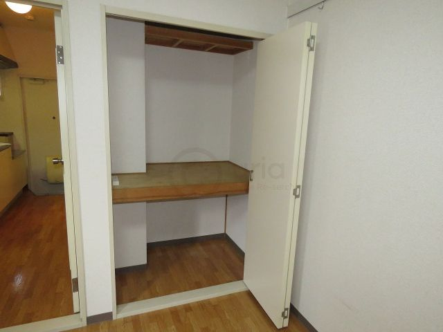 クァトルセゾン六甲道の収納