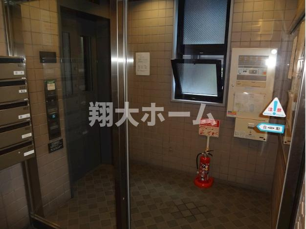 ジャネス菊水のロビー