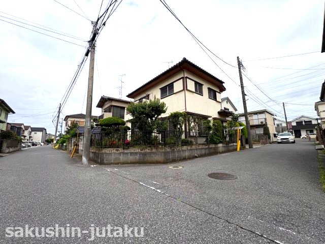 松が丘１丁目　売地の外観|松が丘１丁目　売地　建築条件なし　丁度い４３坪　東南×南西公道面角地　更地渡し