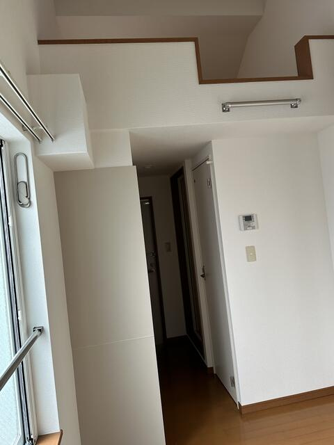 最上階角部屋２面採光です