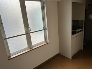 最上階角部屋２面採光です