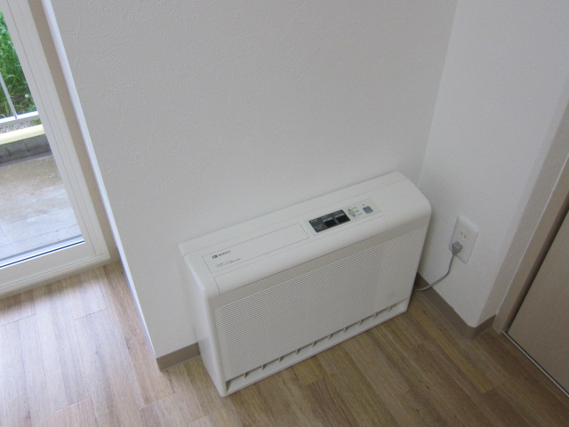 エーコー湖上の設備