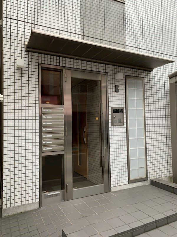 ライトシード浅草のエントランス