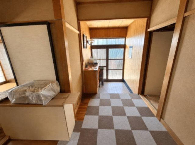 売中古戸建　藤枝市与左衛門の玄関