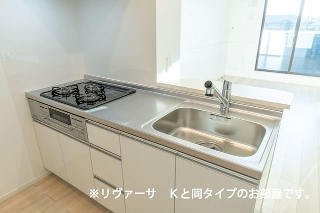 エルドラード　Ａのキッチン|コンパクトなキッチンで掃除もラクラク